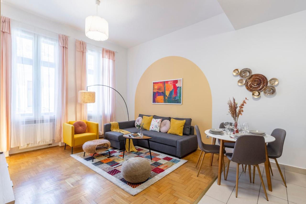 Central Gozsdu Apartment In The Party Street Budapest Exteriör bild